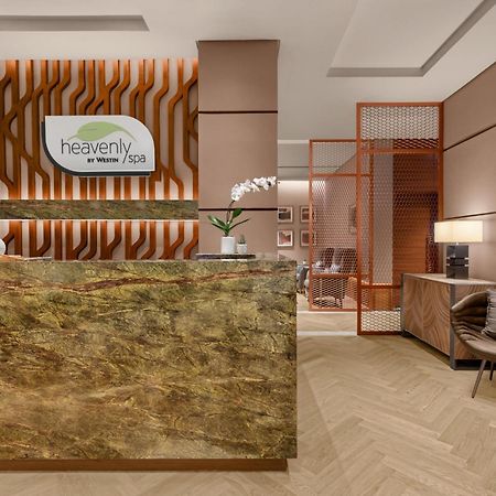 Отель The Westin Manila Pasig City Экстерьер фото