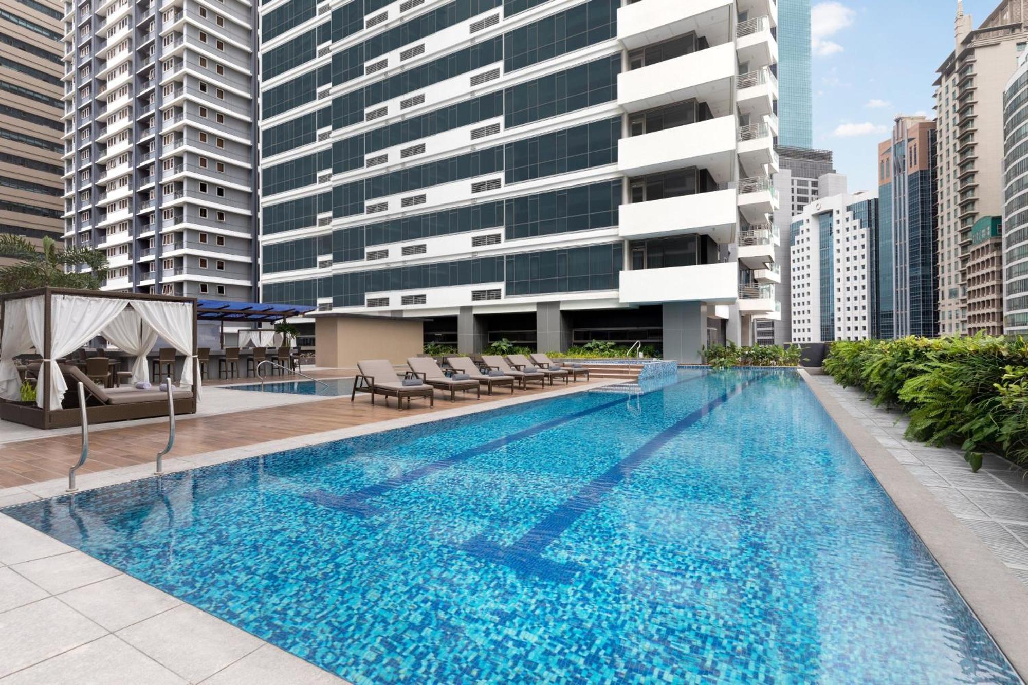 Отель The Westin Manila Pasig City Экстерьер фото