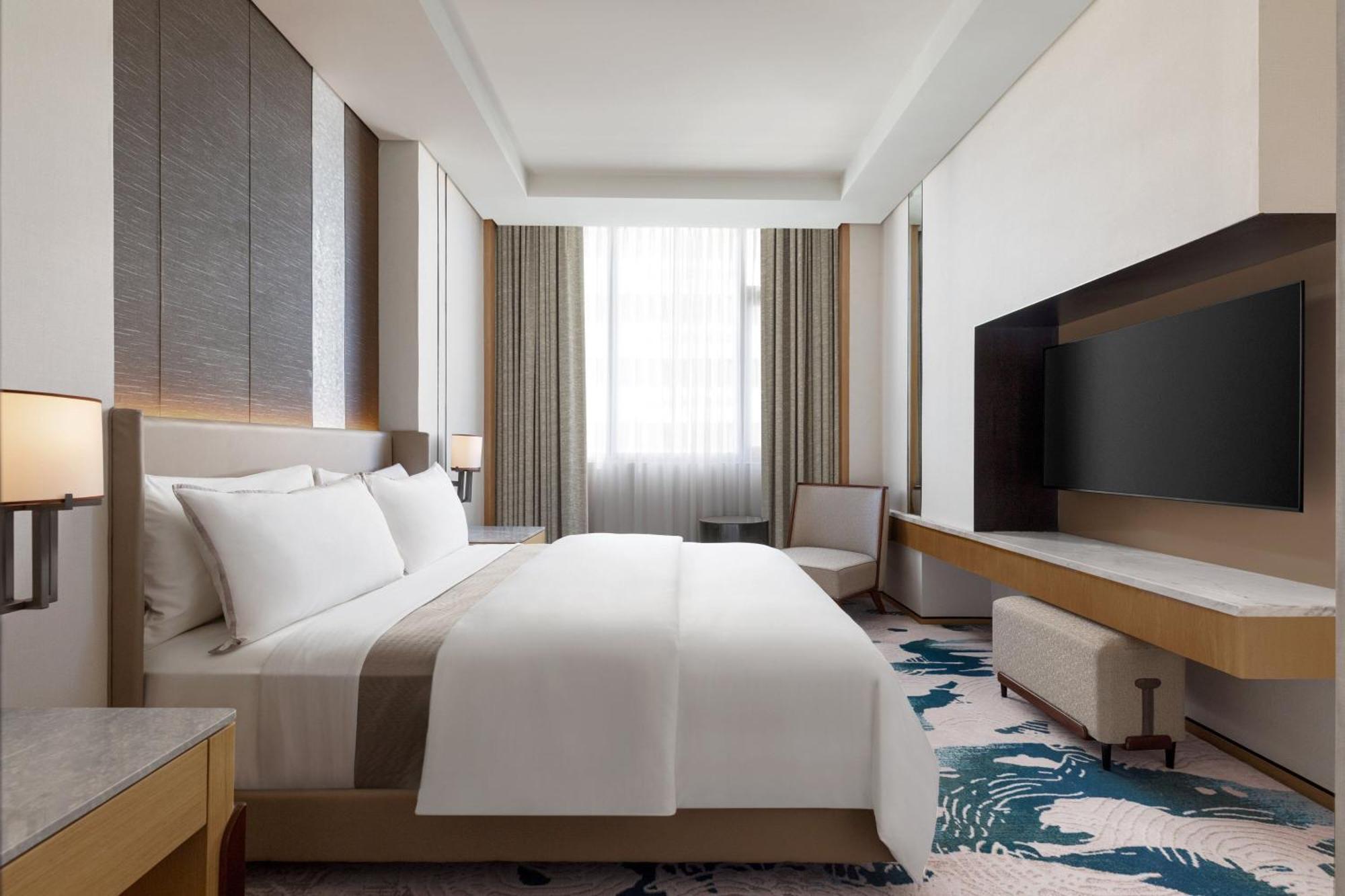Отель The Westin Manila Pasig City Экстерьер фото